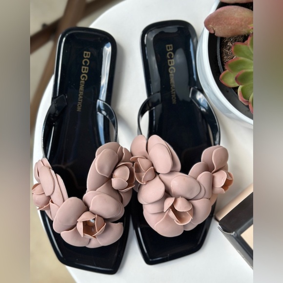 BCBGeneration Lulu Flip Flop SZ5 - Picture 6 of 9